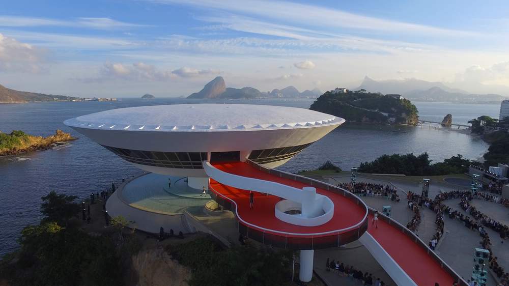 Louis Vuitton Resort 2017 show at the Niteroi Museum