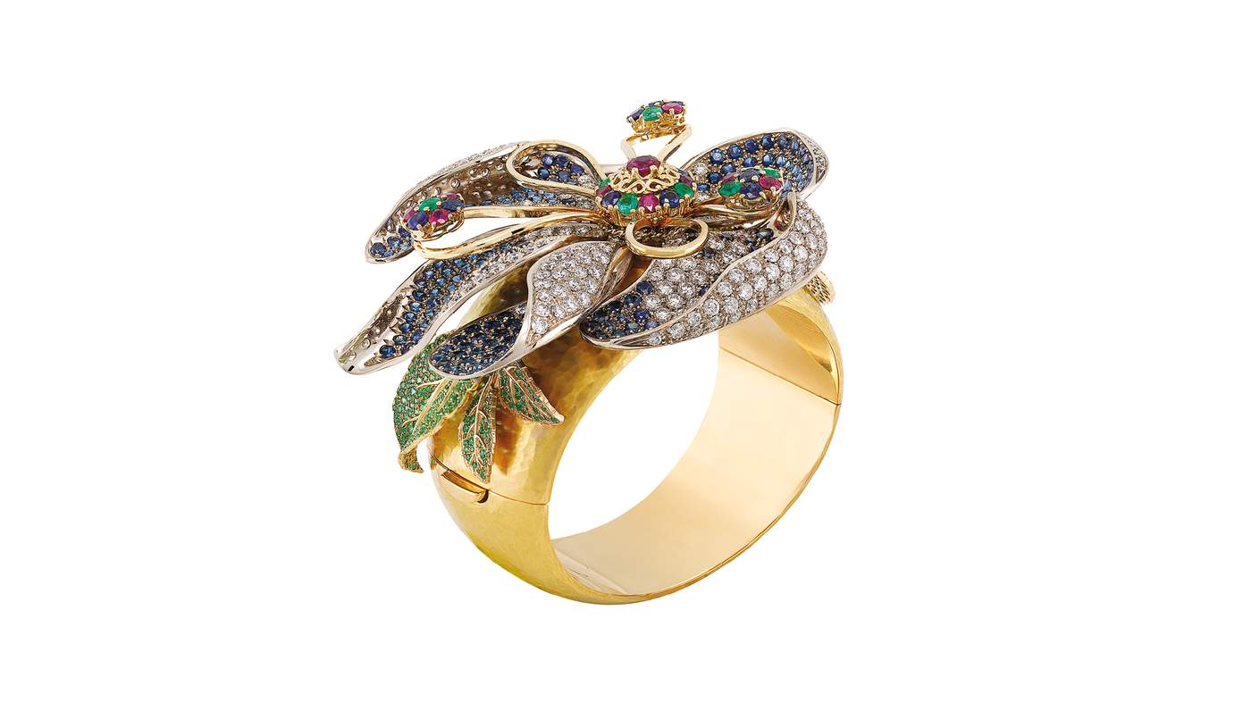 Bracelet in gold with blue sapphires, emeralds, rubies, tsavorite garnets and diamonds