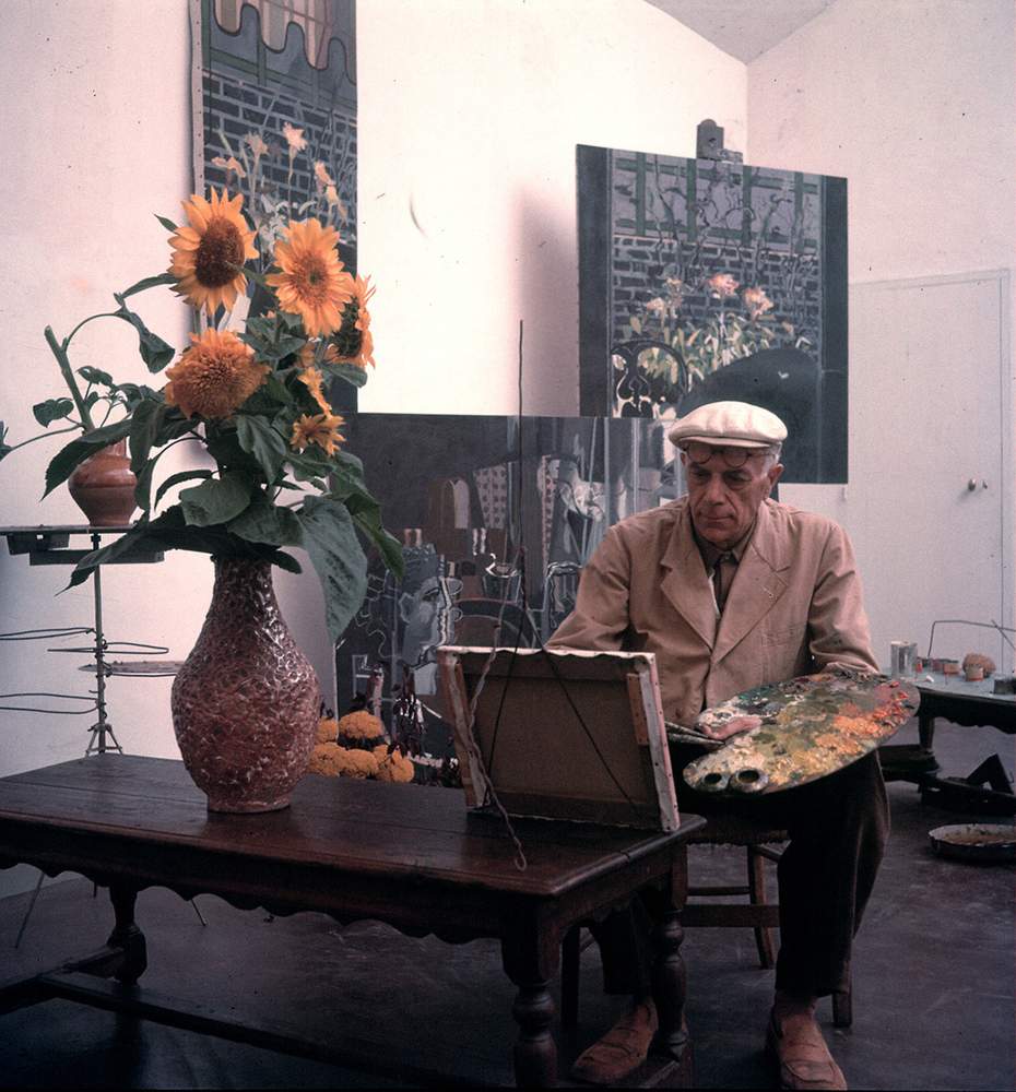 Georges Braque in his studio, Paris © Photo by Gjon Mili\/The Life Picture Collection\/Getty